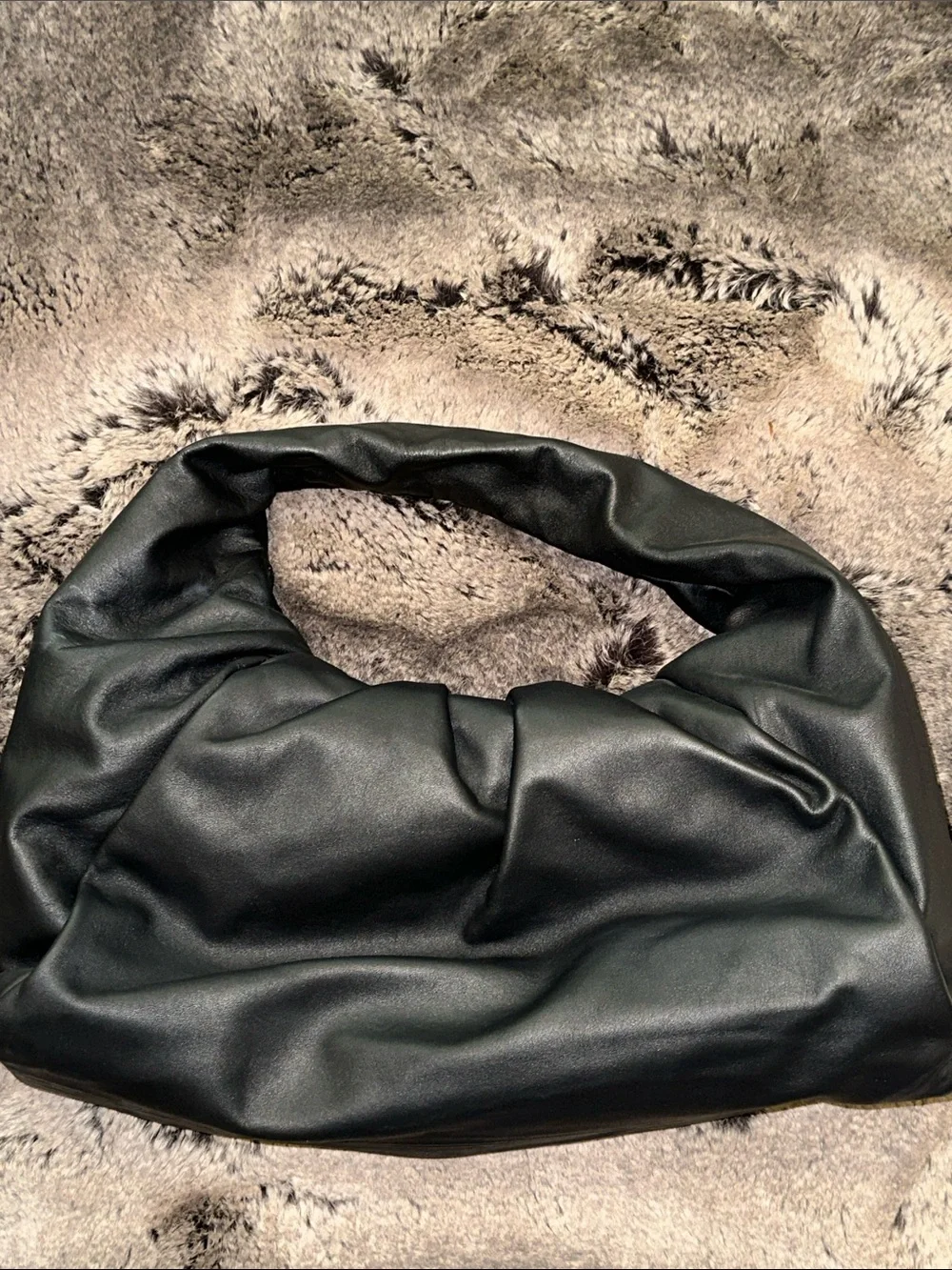 Classic Black Hobo “Bottega Veneta” style Shoulder Bag — Minimalist Women's Bag